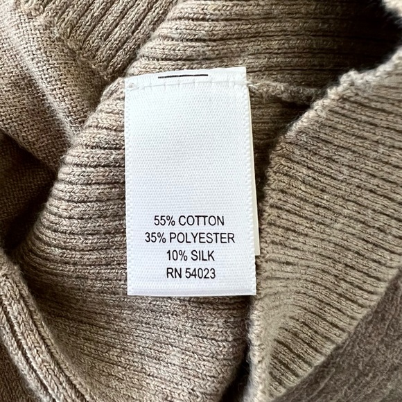 Banana Republic Lightweight Sweater Mini Dress in Tan/Nude/Taupe. Size Medium - Picture 4 of 5